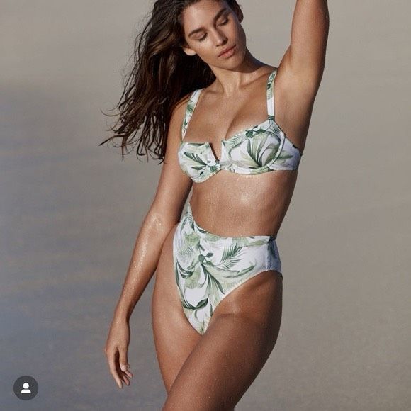 ✨Monday Swimwear Clovelly Sz V/XL Top in Palm✨ - Picture 9 of 10